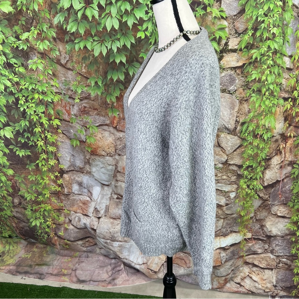 FACTORIA PEREZ Peruvian Luxury Artisan Gray Baby Alpaca Cardigan, XL - Picture 4 of 11